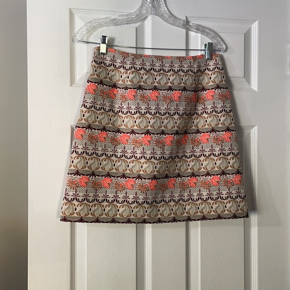 Loft mini skirt size 2 - Picture 4 of 5